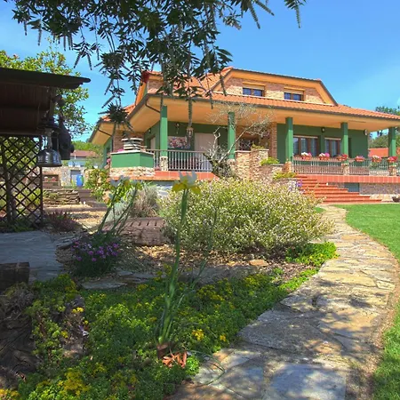 Сasa de vacaciones House *