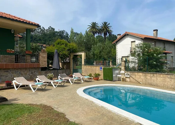 Hébergement de vacances House *