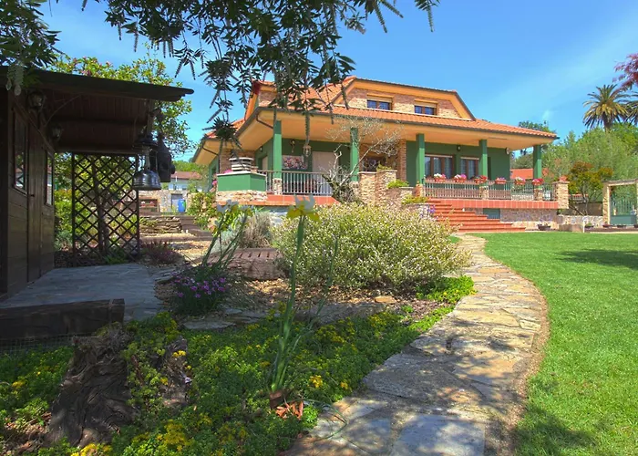 Hébergement de vacances House *